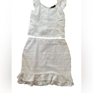 Ashley Stewart Women’s lined lace top & skirt. Size 26 EUC